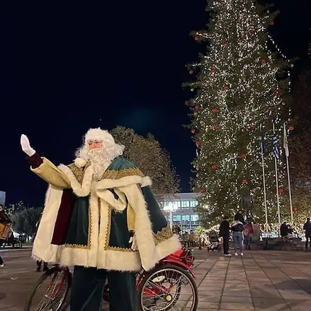 Mama's House. 300m απο τον μύλο των ξωτικών. * Tríkala