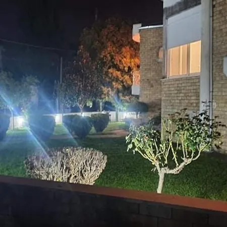 Holiday home Mama's House. 300m απο τον μύλο των ξωτικών. *