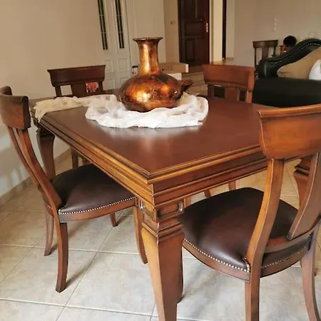 Mama's House. 300m απο τον μύλο των ξωτικών. Hébergement de vacances *