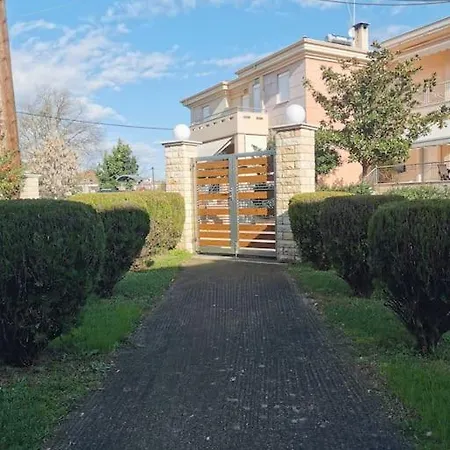 別荘 Mama's House. 300m απο τον μύλο των ξωτικών. Tríkala