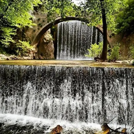 Hébergement de vacances Mama's House. 300m απο τον μύλο των ξωτικών. Tríkala